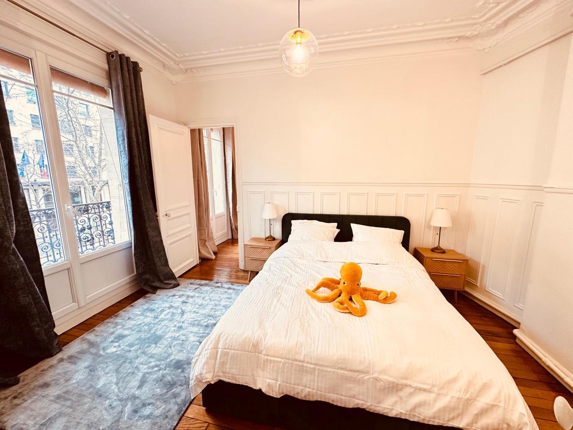 Charming 4-Room Flat Near Eiffel Tower-8People-2 Bedrooms ปารีส ภายนอก รูปภาพ